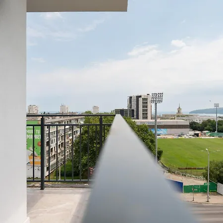 Апартаменти Amazing 2 Bedroom With Sea View *