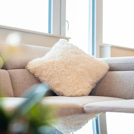 Amazing 2 Bedroom With Sea View Апартаменти